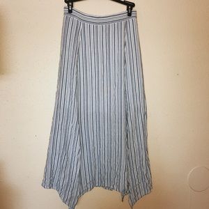 stripped maxi skirt 🌷